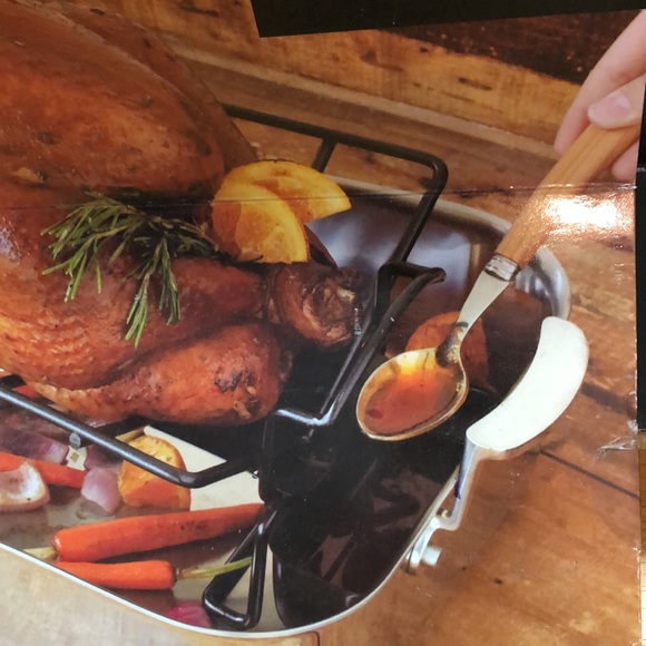 Nonstick Roasting Rack With Juice Preserver - Picture 4 of 11
